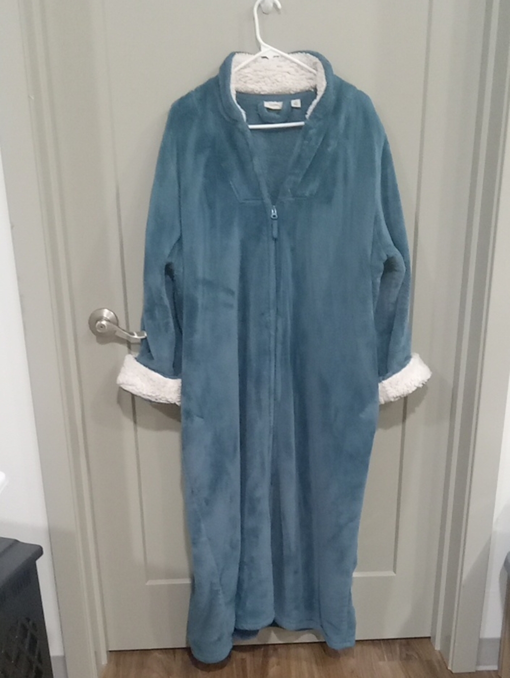 L.L. Bean Plush Long Zip-Front Robe Coat in Teal. New wot.